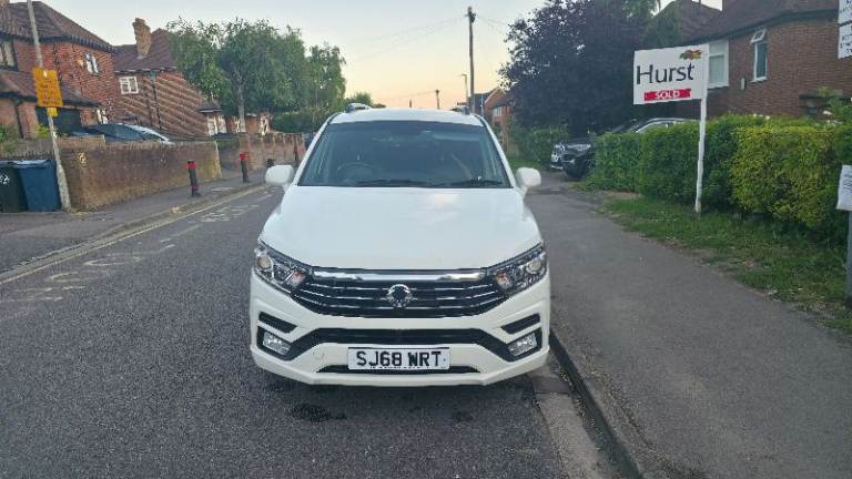 2018 SsangYong Turismo ELX 4x4 2.2L Auto | 7 Seats, ULEZ Compliant, Long MOT