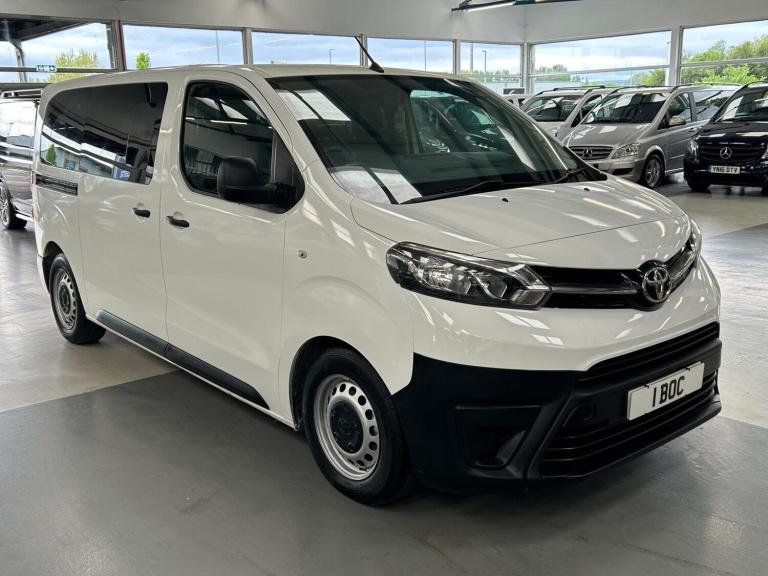 2018 Toyota PROACE CITY Verso 1.6D Medium MPV MWB Euro 6 (s/s) 6dr (9 Seat) MPV Diesel Manual