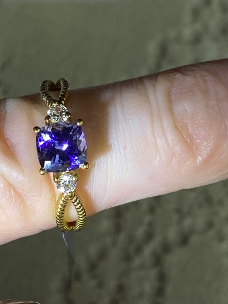 NEW AAA TANZANITE Gold ring