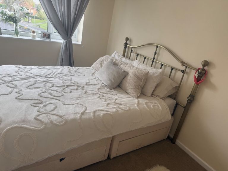 King size divan bed 