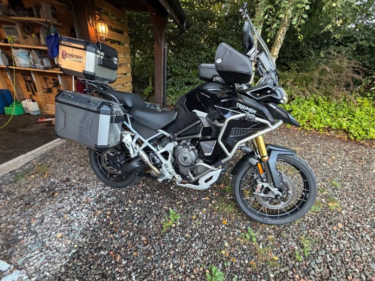 Showroom condition triumph tiger 1200 explorer 