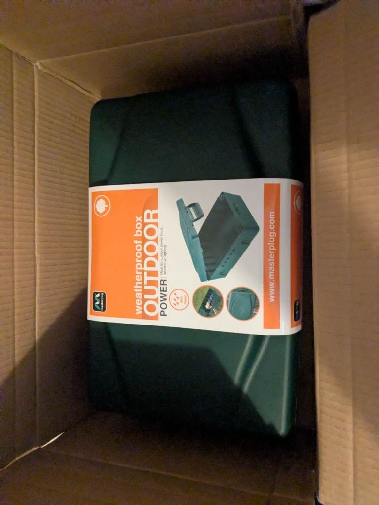 Outdoor power box