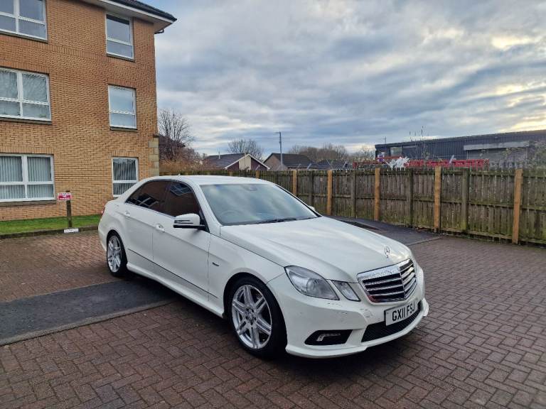 MERCEDES-BENZ E220 CDI SPORT AUTO 
