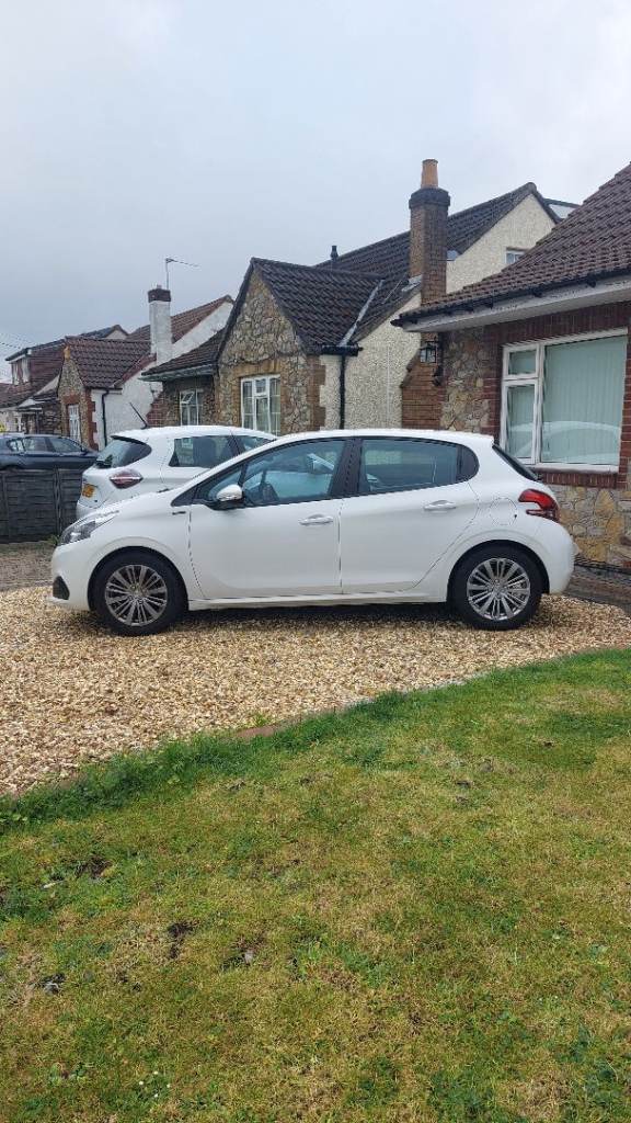 Peugeot, 208, Hatchback, 2018, Manual, 1199 (cc), 5 doors