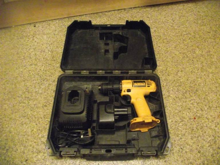 Dewalt Cordless Drill with Charger and Case