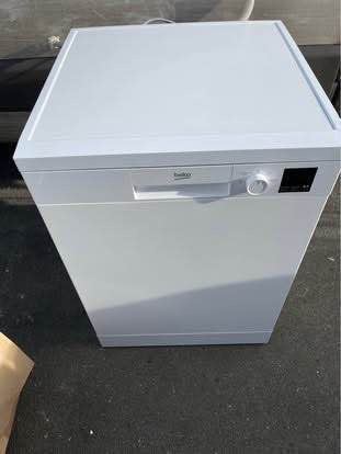 Lovely Beko dishwasher £95 delivered