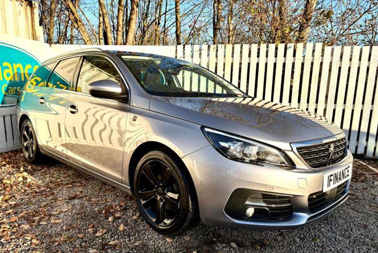 CAN'T GET CREDIT? CALL US! Peugeot 308 SW 1.2 PureTech Tech Edition - £199 DEPOSIT, £66 PER WEEK 