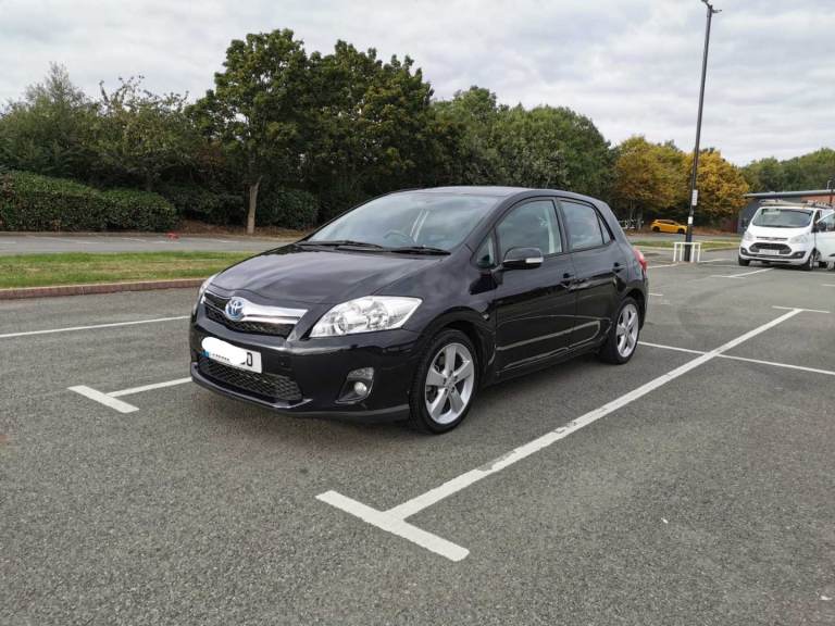 Toyota auris hybrid 