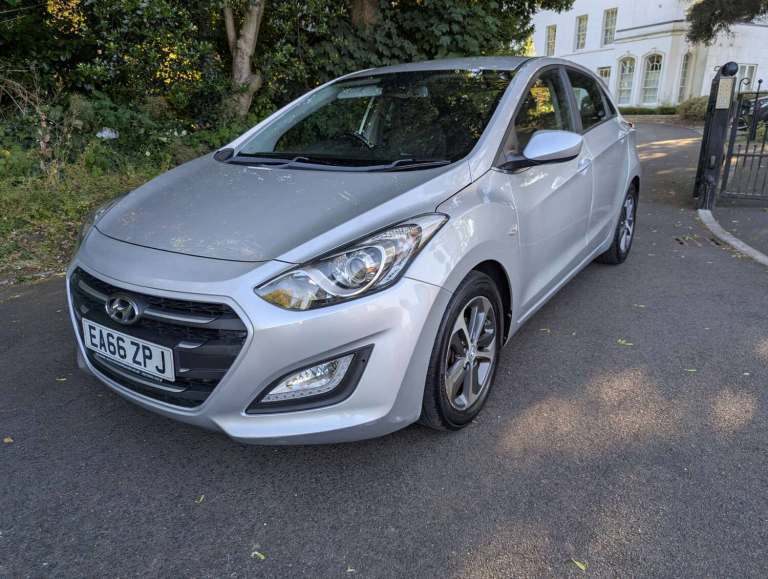 2016 Hyundai i30 1.6 SE Hatchback 5dr Petrol Auto Euro 6 (120 ps) Hatchback Petrol Automatic