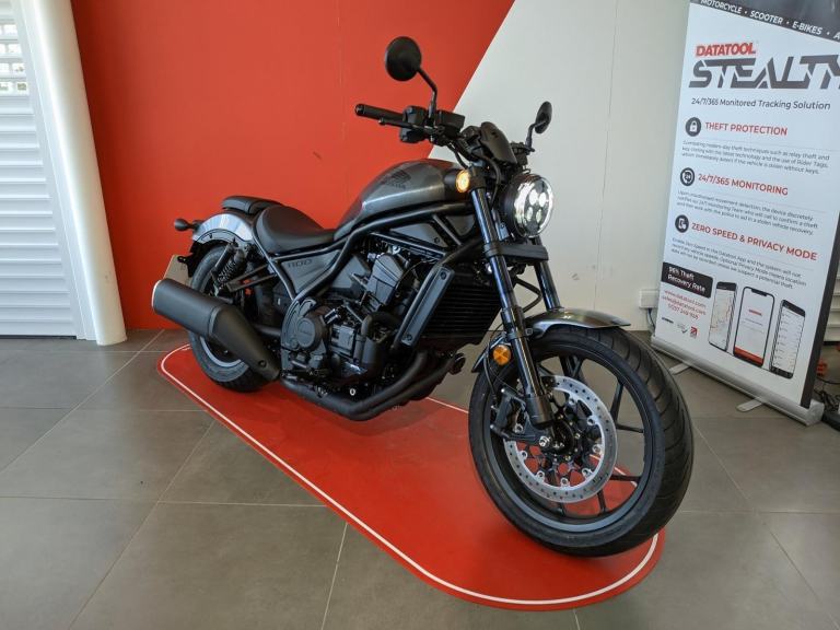 2026 HONDA CMX1100 REBEL DCT IRIDIUM GREY METALLIC GLOSS IMMACULATE LOW MILEAGE