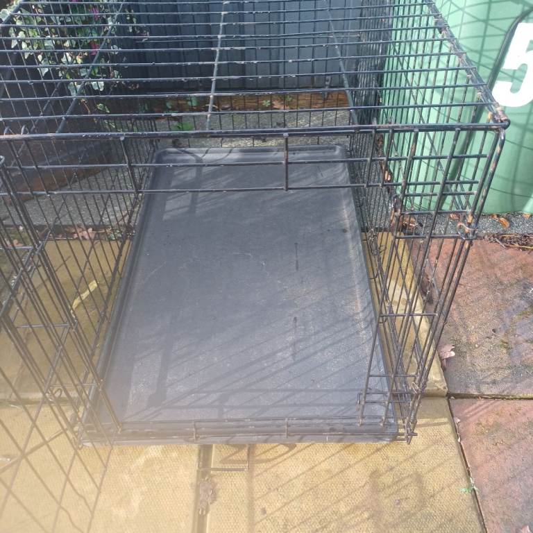 Dog cage med