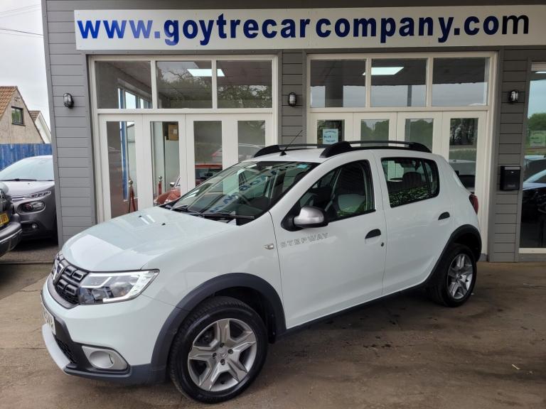 DACIA SANDERO STEPWAY 0.9 Stepway Essential TCe 90 MY18 White Manual Petrol 2018