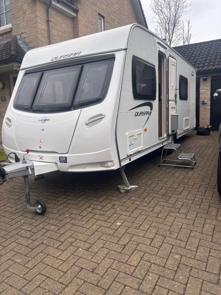 Lunar quasar 544 caravan 2012