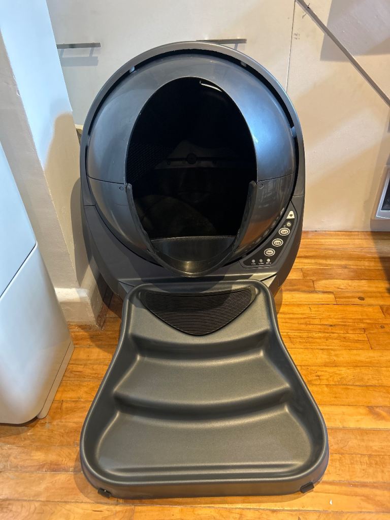 Litter Robot 3 Connect Grey + Steps - Collection Only