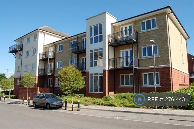 2 bedroom flat in Ercolani Avenue, High Wycombe, HP13 (2 bed) (#2761443)