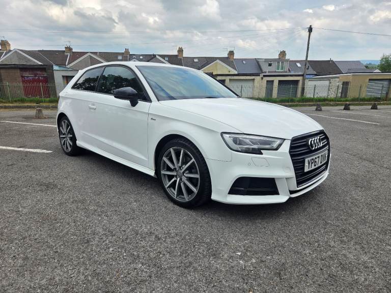 Audi A3 S-line Black Edition S-tronic semi auto