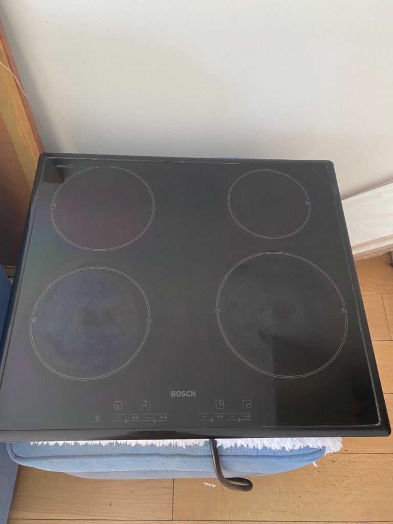 Bosch Series 4 60 cm Induction Hob - 4 Zone Touch Control