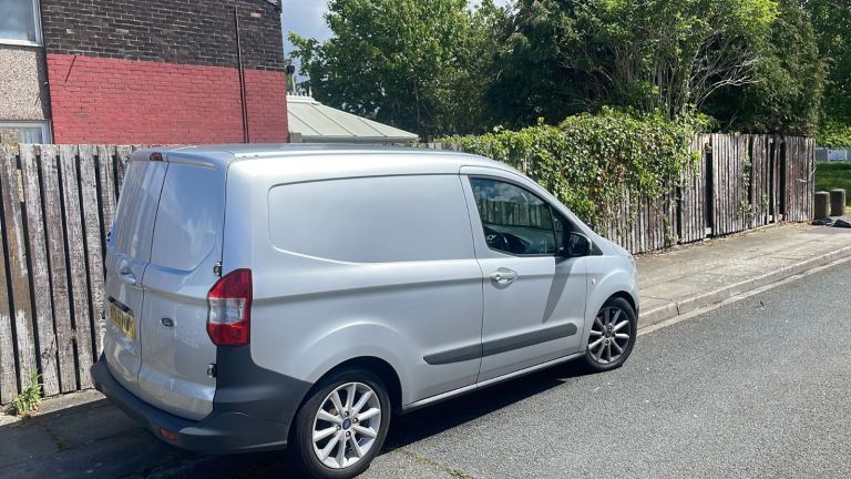Ford, TRANSIT COURIER, Panel Van, 2016, Manual, 1498 (cc)