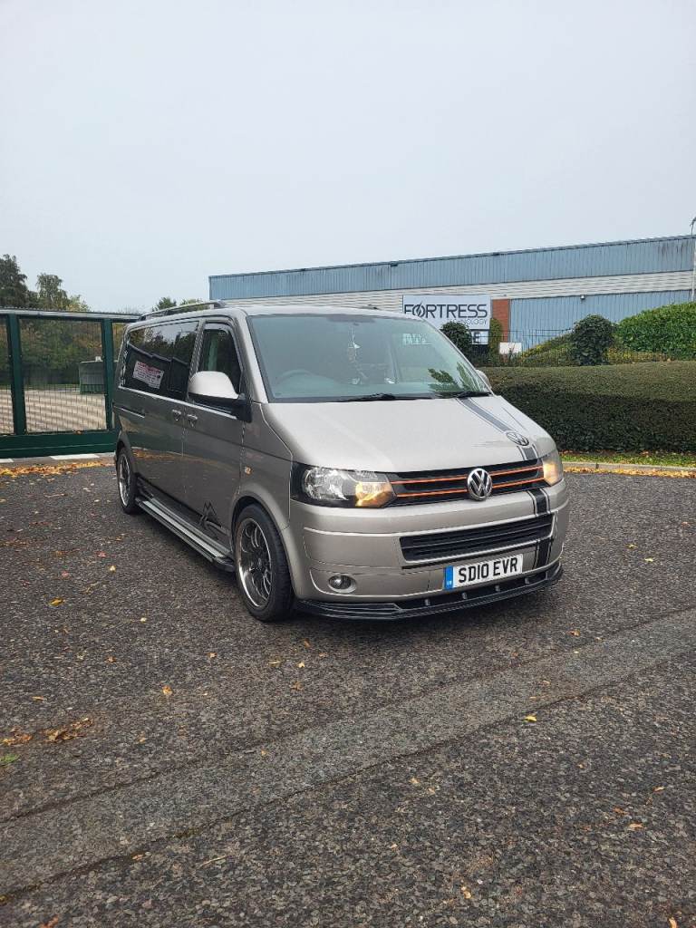 Volkswagen, TRANSPORTER SHUTTLE, MPV, 2010, Manual, 1968 (cc), 5 doors