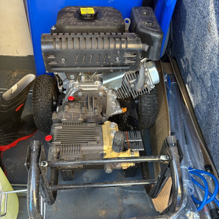 Pressure washer exterior cleaning business start up kit