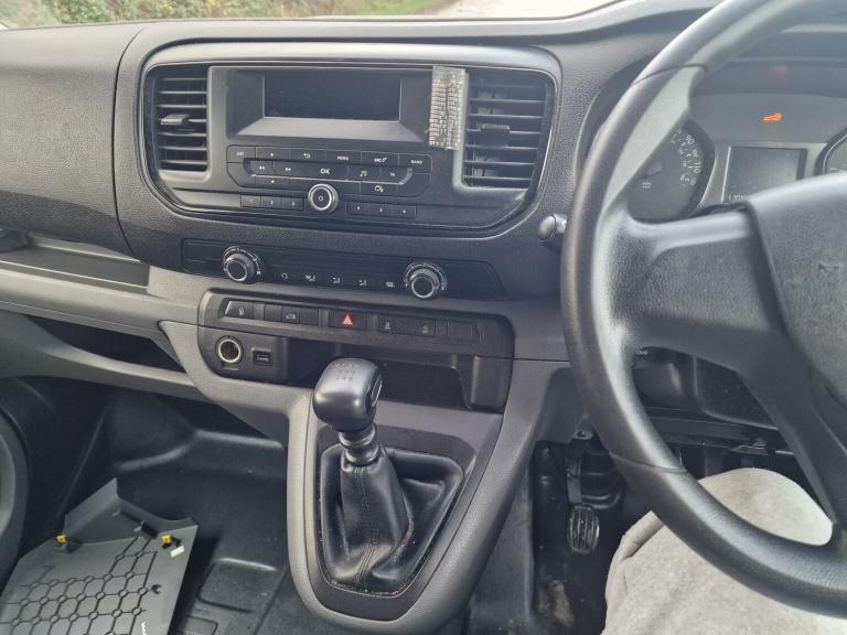 2020 Vauxhall Vivaro LWB  Low 110k Miles  Spares Repairs  ULEZ  Clean Body
