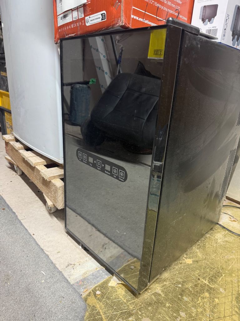 Wine cooler 