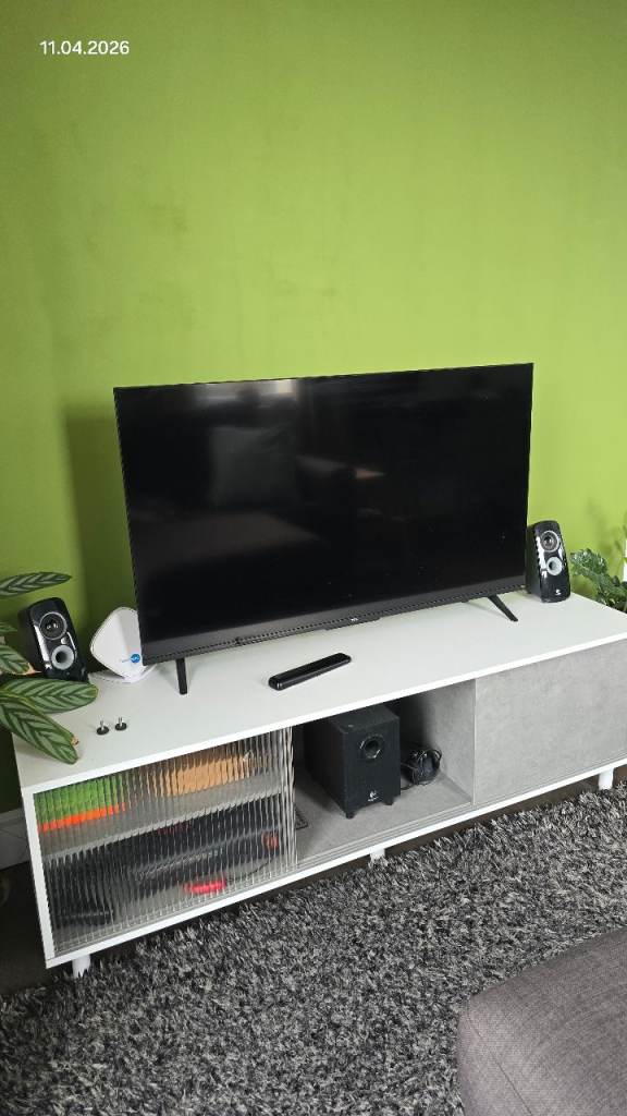 Smart TV; TLC Fire TV with Alexa 43"