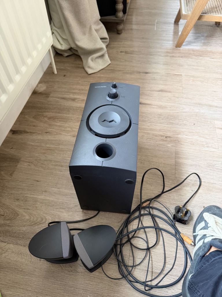 Harman Kardon HK395 Speaker System