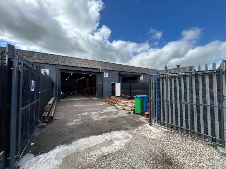 UNIT 6 - 2,000 SQFT LIGHT INDUSTRIAL UNIT - BROADFIELD INDUSTRIAL ESTATE, HEYWOOD, OL10 3AJ