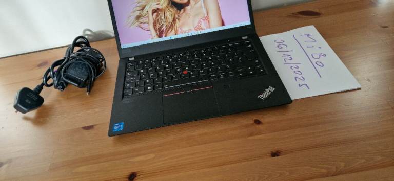 2023 £1699 PHOTOSHOP LIGHT GAMING CAD EDITING 14" laptop core i7 32GB RAM 512GB SSD NVIDIA GRAPHICS