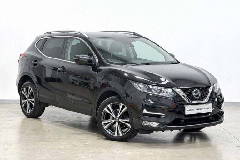 2018 Nissan Qashqai 1.5 dCi N-Connecta SUV 5dr Diesel Manual Euro 6 (s/s) (115 ps) HATCHBACK Dies...
