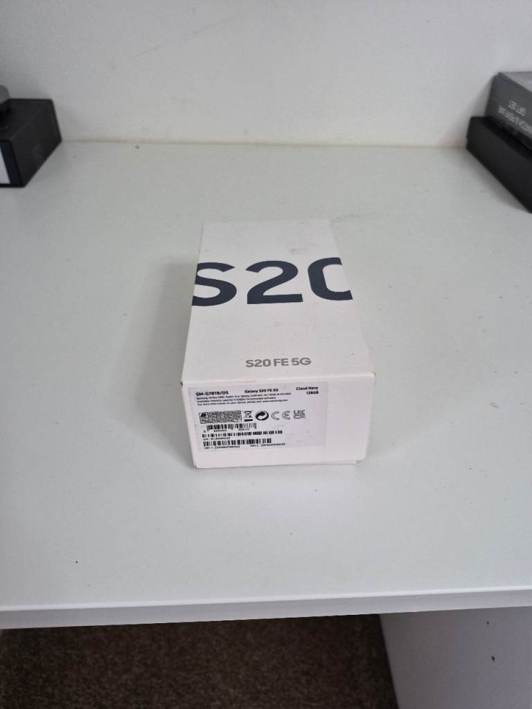 Selling my samsung galaxy S20 FE