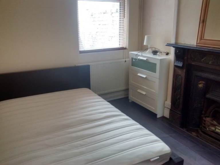 Double room in Roath. All bills included
