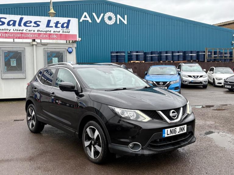 2016 Nissan Qashqai 1.5 dCi N-Tec+ 5dr ++ PANROOF / NAV / 20 TAX / ULEZ ++ HATCHBACK Diesel Manual