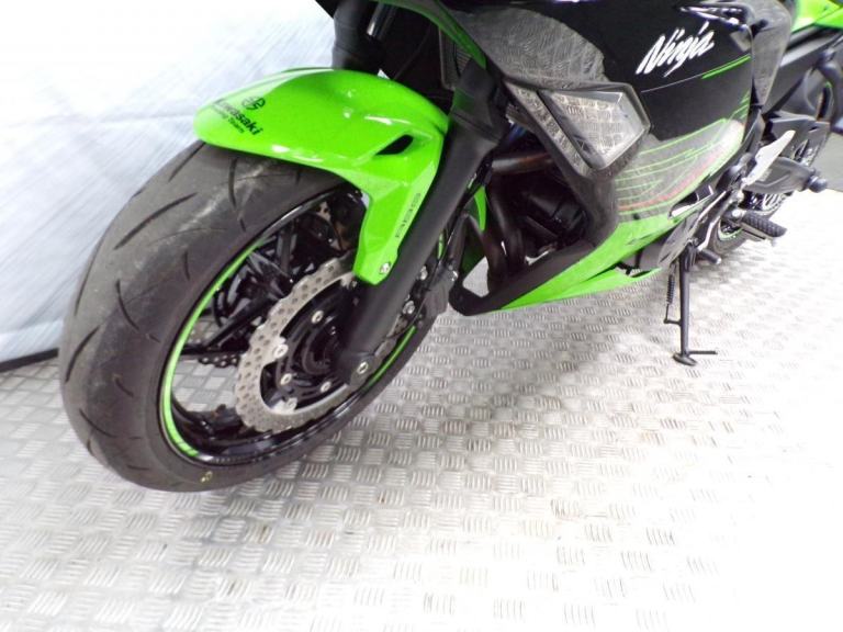 2023 KAWASAKI NINJA 650 WITH LOW MILEAGE
