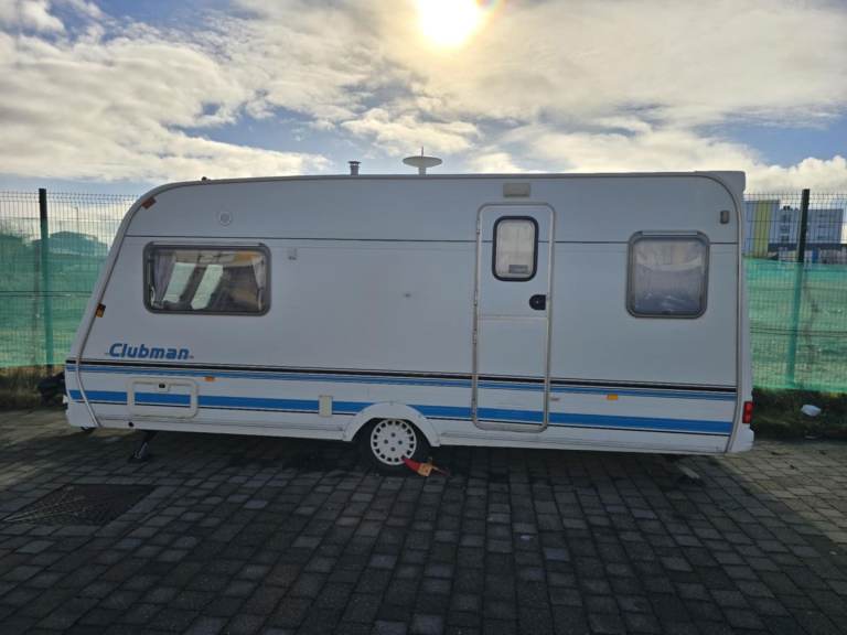 Lunar Clubman 475 CK 2 berth caravan 