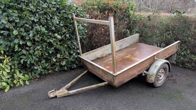 2m steel builders trailer, single axel 