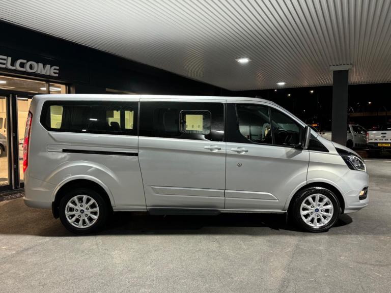 2022 Ford Tourneo Custom 2.0 EcoBlue 130ps L/R 8 Seater Titanium Auto MPV DIESEL Automatic