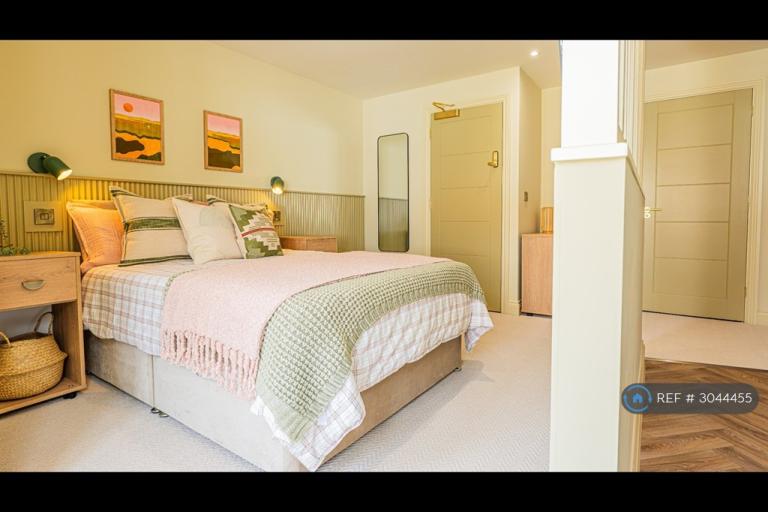 1 bedroom in Rayleigh Avenue, Westcliff-On-Sea, SS0 (#3044455)