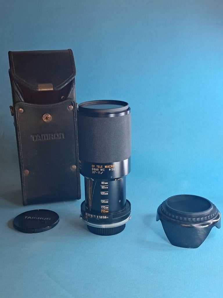Vintage Tamron OM mount 80-210mm f3.8 to f4 Macro zoom lens. Good condition. 