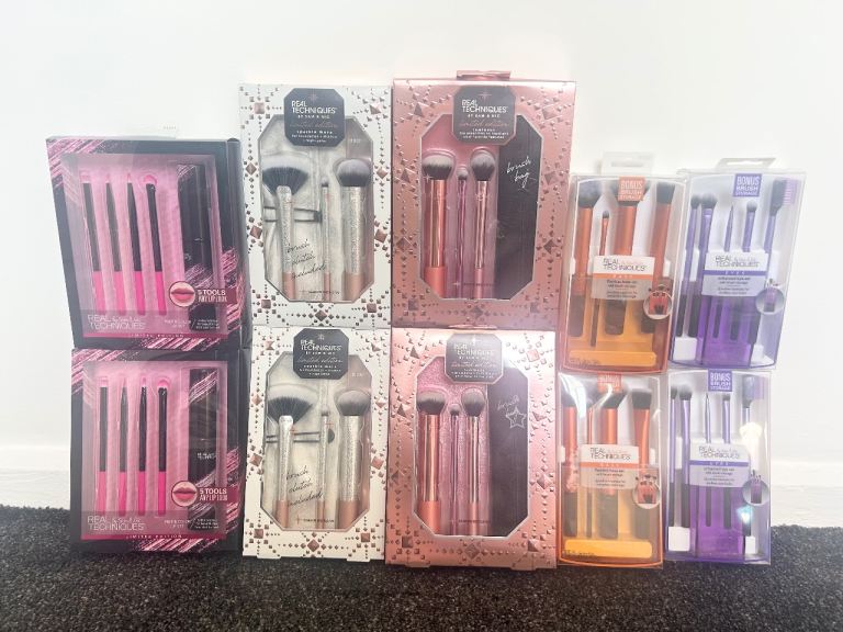 10 X Real Techniques make up brush sets RRP£20-26 each 