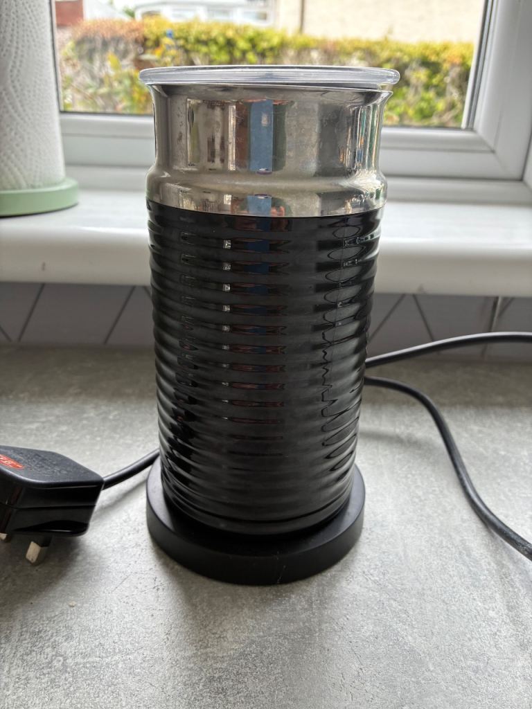 Nespresso electric aeroccino milk frother 