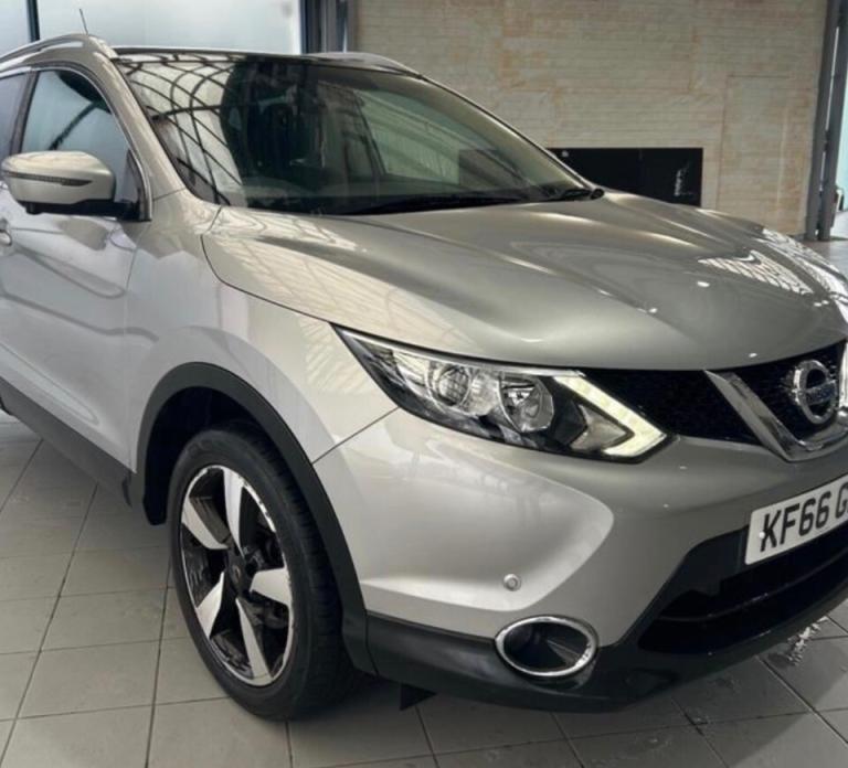 2016 Nissan Qashqai 1.5 dCi N-Connecta 5dr HATCHBACK Diesel Manual