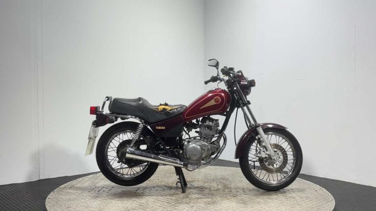 Yamaha SR 1996 RUNNING PROJECT BIKE SPARES OR REPAIR 125CC CRUISER BIKE