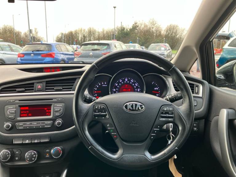 2016 Kia Ceed 1.6 CRDi ISG 2 5dr DCT ESTATE DIESEL Automatic