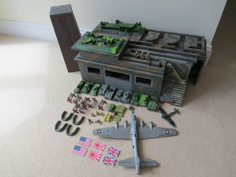 WWII MILITARY FORTRESS & LOOKOUT TOWER CUSTOM MADE MODEL (MOC)
