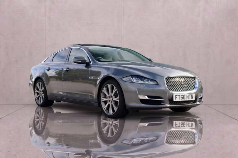 2017 Jaguar XJ 3.0 XJ Portfolio V6 D Auto 4dr Saloon Diesel Automatic