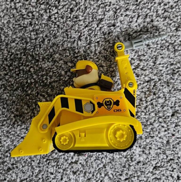 Paw Patrol - Rubble's Diggin' Bulldozer - Figure and Vehicle