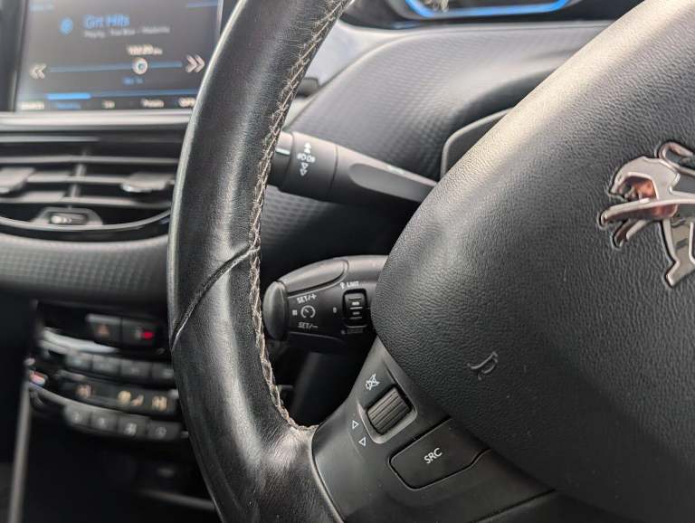 2017 Peugeot 2008 1.6 BlueHDi 100 Allure 5dr HATCHBACK DIESEL Manual