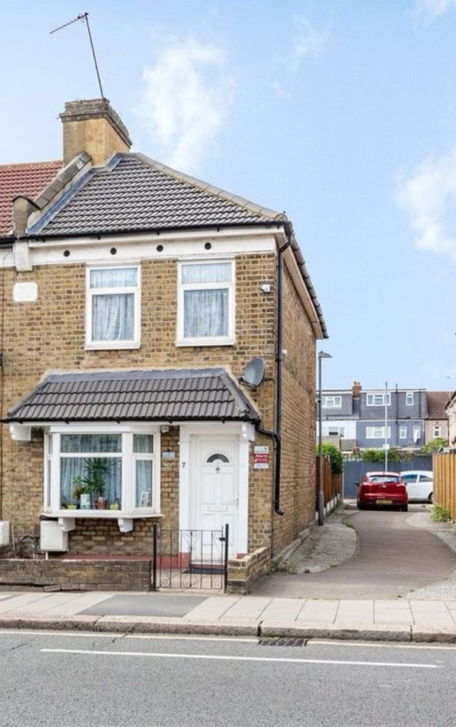 House for Rent – Ilford (Ley Street)